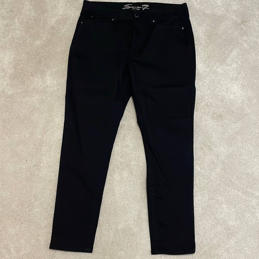 NWOT Seven Skinny Jeans never worn